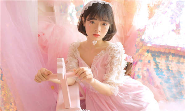 内蒙古供卵试管代怀生子多少钱？这一直是很多不孕不育家庭关注的话题。在中国，不孕不育的发生率越来越高，根据《中国不孕不育现状调研报告》显示，育龄夫妇的不孕不育率从20年前的3%增长至现在的12.5%-18.2%，患者人数高达6000万以上。在这样的背景下，许多家庭通过供卵试管来实现自己的生育梦想。那么，供卵试管代怀生子的费用到底是多少呢？